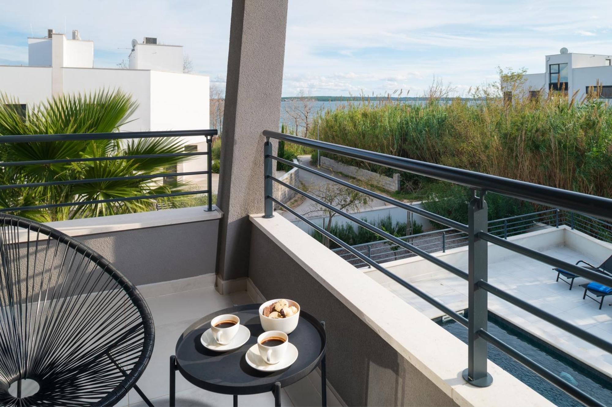 Villa Roca With Heated Pool And Sauna Privlaka  Luaran gambar