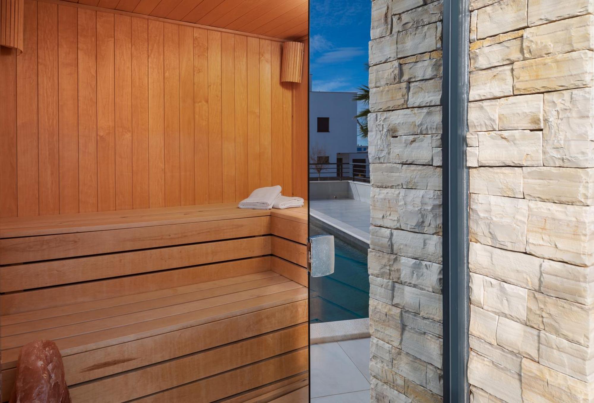 Villa Roca With Heated Pool And Sauna Privlaka  Luaran gambar