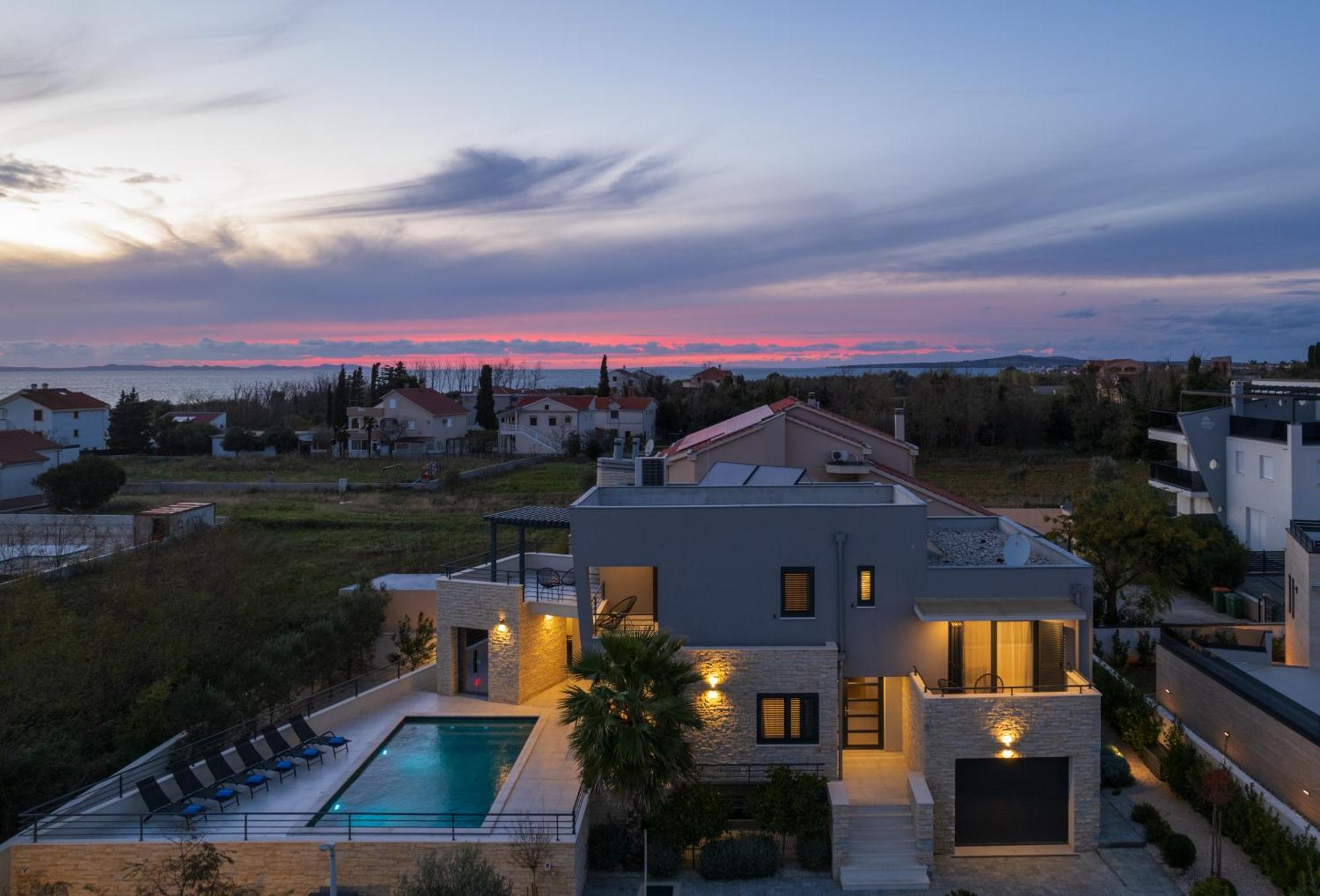 Villa Roca With Heated Pool And Sauna Privlaka  Luaran gambar